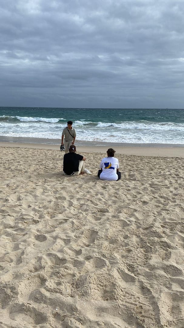 Estudiante TIWA en la playa - Joshua Ortega