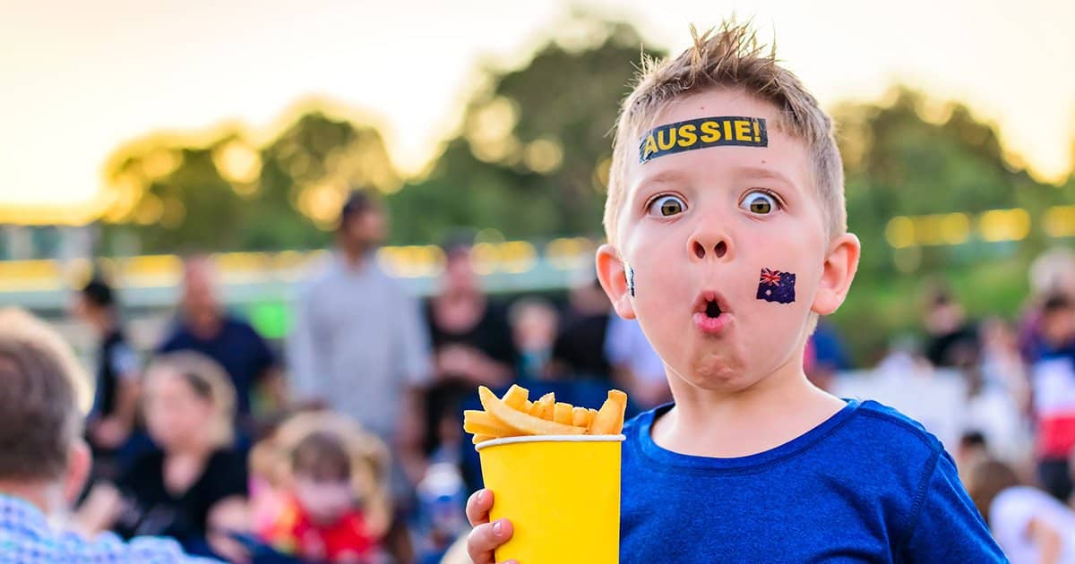 enfant avec frites