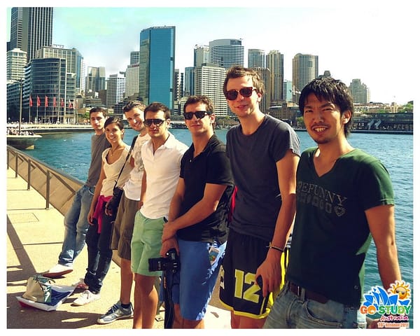 Estudiantes Australia 2011