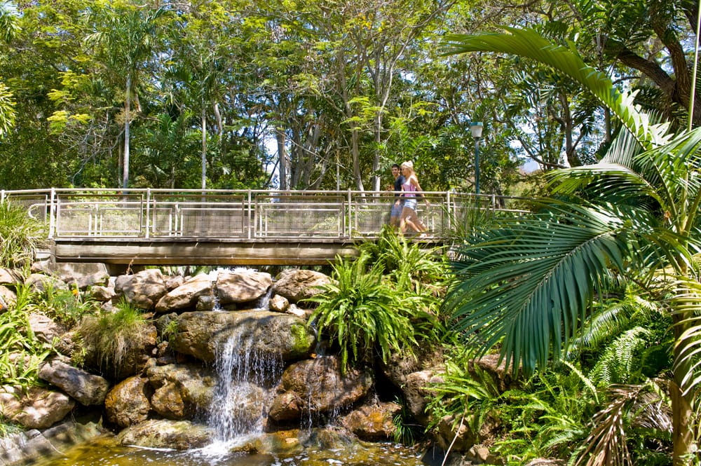 WHY CHOOSE CQUNIVERSITY